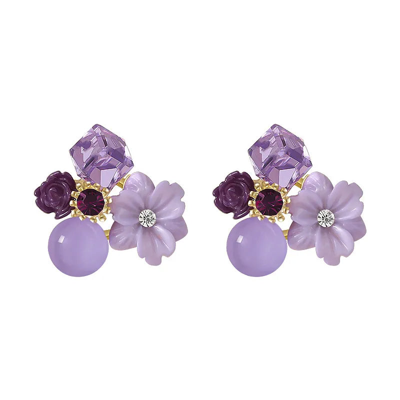 Aretes Flor de Cristal: Elegancia y Delicadeza que Brillan Contigo